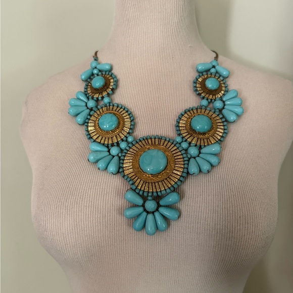 Turquoise Glass Beaded Bib Statement Necklace 🦋 - Picture 5 of 7
